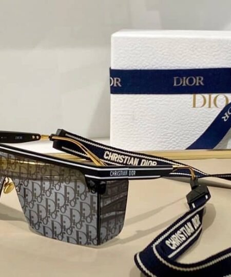 Dior Club M1U