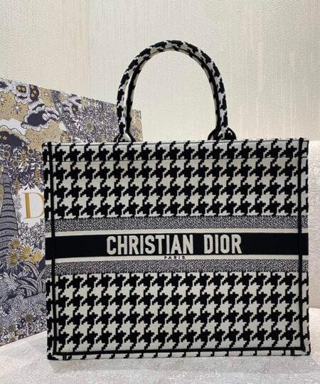 Christian Dior Large Dior Book Tote Black Houndstooth Embroidery Black/White For Women 42cm CD