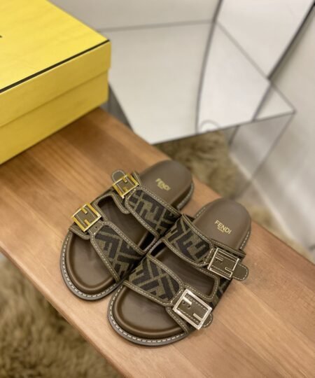 Fendi Feel Slides Brown For Women