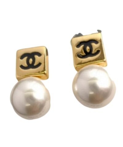 Chanel Square Small Stud Earrings Gold For Women