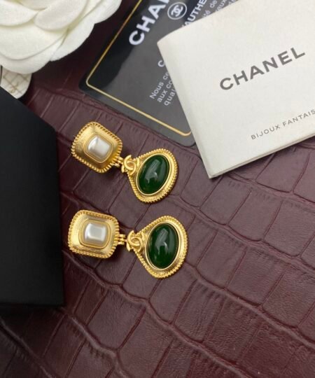 Alternative view of Chanel Dark Green Stone Thick Border Earrings Gold Tone For Women