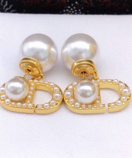 Alternative view of Dior Rice Grain CD Letter Earrings Gold For Women