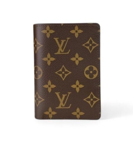 Louis Vuitton Passport Cover Monogram Canvas For Women 5.5in/14cm LV M60181