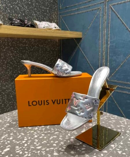 Louis Vuitton Women's Revival Mule Sliver For Women LV 1AAOUB