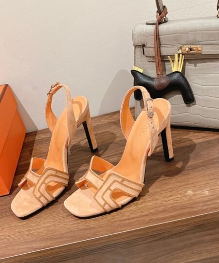 Hermes  Premiere Sandal Beige For Women 4.1in/10.5cm