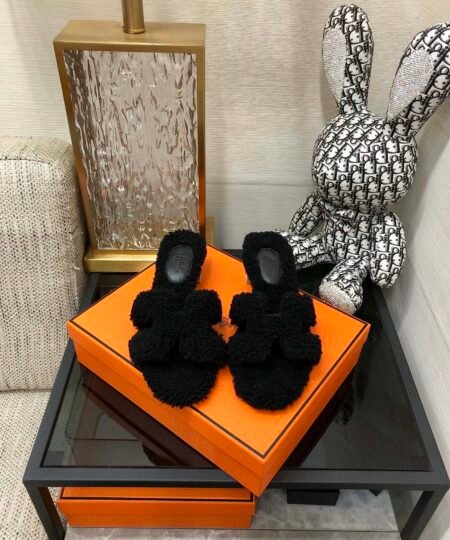 Alternative view of Hermes Oasis Sandal Black For Women 1.97in/5cm