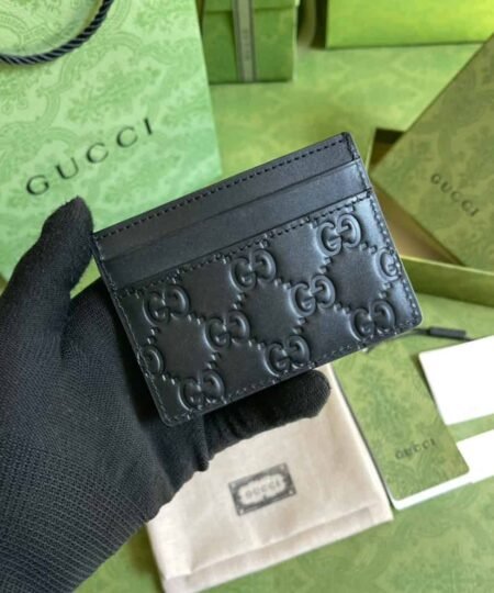 Gucci Signature Card Case GG Embossed in Black For Men 4in/10cm GG 233166 CWC10 1000