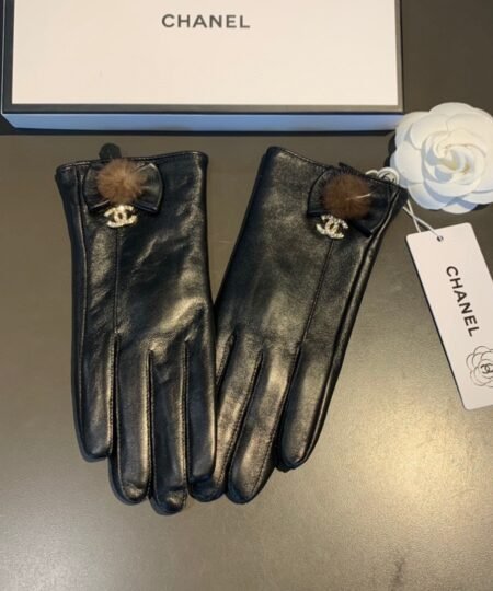 Chanel Gloves In Black