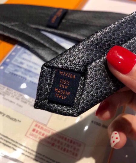 Alternative view of Louis Vuitton King Cravat Tie Grey Lv Men Tie