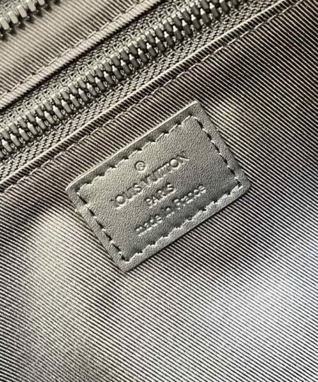 Alternative view of Louis Vuitton Sac Plat Horizontal Zippe Monogram Eclipse For Men, Men's Bags, Shoulder And Crossbody Bags 15.4in/39cm LV M45265