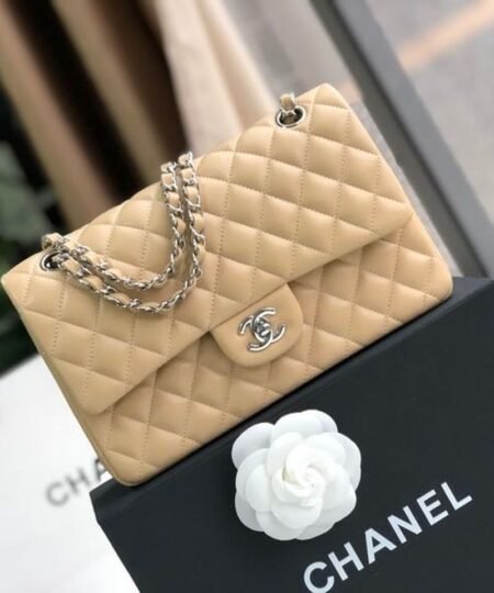 Alternative view of Chanel Classic Handbag Silver Hardware Beige For Women, Women's Bags, Shoulder And Crossbody Bags 10.2in/26cm A01112