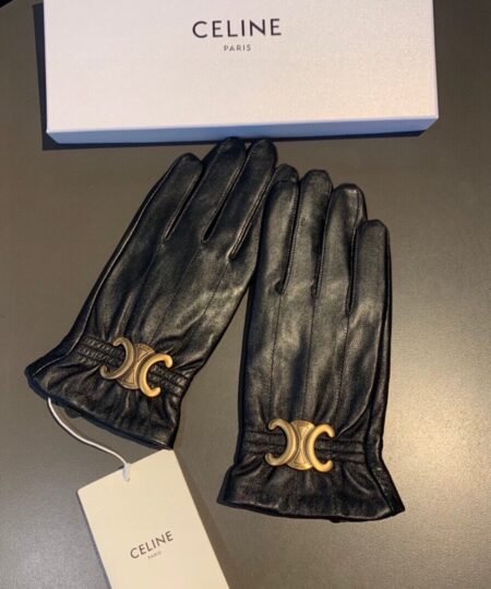 Celine Triomphe Gloves In Black