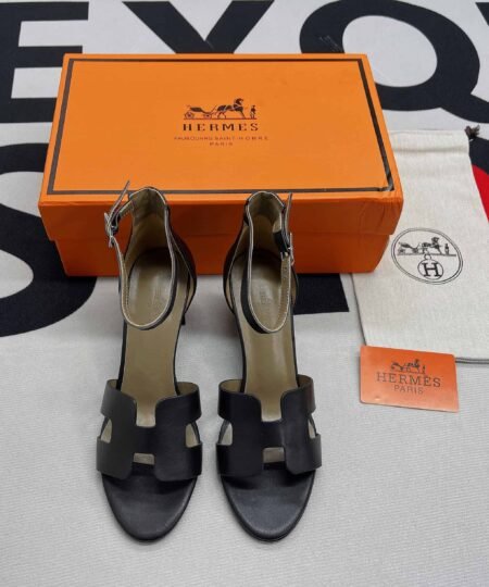Hermes Legend Sandals Calfskin Leather Spring/Summer Collection Noir