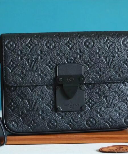 Louis Vuitton S Lock A4 Pouch Taurillon Black For Men, Men's Bags, Shoulder And Crossbody Bags 10.6in/27cm LV M80582