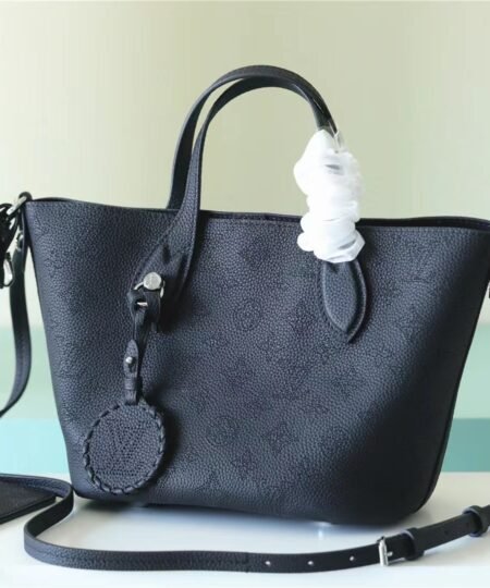 Alternative view of Louis Vuitton Loop Blossom PM Black For Women 7.9in/20cm M21848