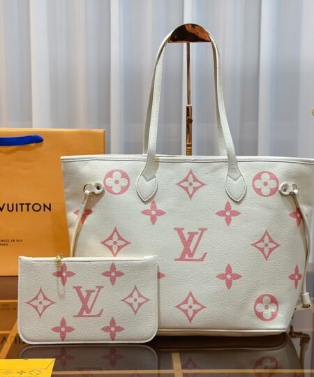 Alternative view of Louis Vuitton Neverfull MM Creme For Women 12.2in/31cm M21579