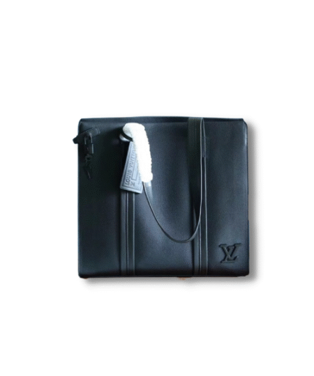 Takeoff Tote Black For Men 14.6in/37cm M57308