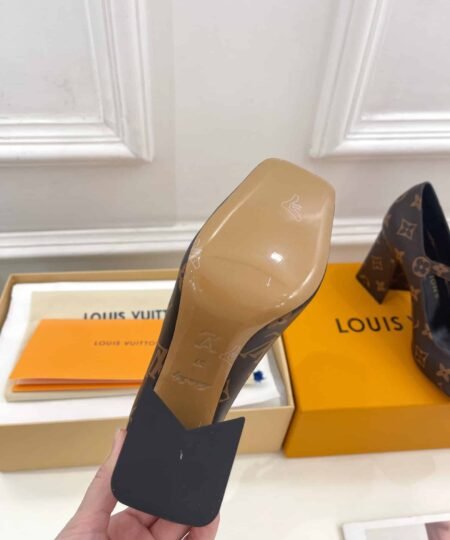 Alternative view of Louis Vuitton Shake Pump Brown For Women 8.5 cm / 3.3-inch