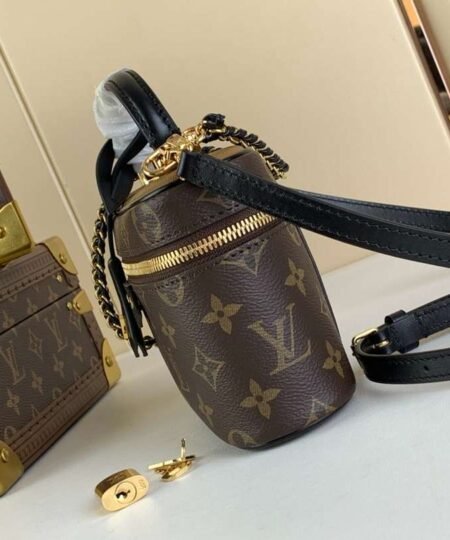 Alternative view of Louis Vuitton Vanity Chain Pouch Brown For Women 19cm / 7.5in M47125