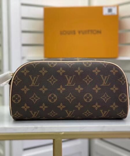 Louis Vuitton King Size Toiletry Monogram Canvas For Women, Women's Bags, Travel Bags 11in/28cm LV M47528