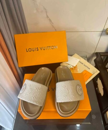 Louis Vuitton Women's Pool Pillow Comfort Flat Mule Beige For Women LV