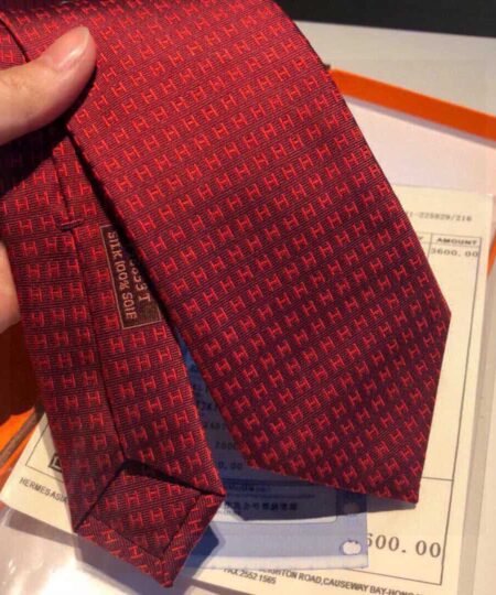 Alternative view of Hermes Faconnee H Tie Cardinal Hermes Men Tie H030189T 44