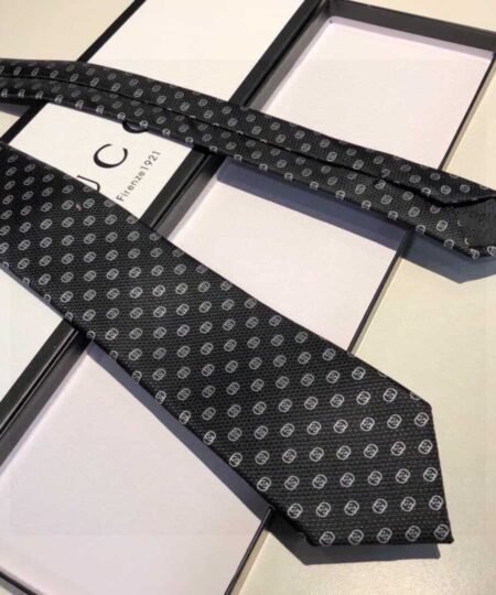 Gucci Interlocking G Silk Jacquard Tie Drak Grey GG Men Tie 672464 4E002 1169