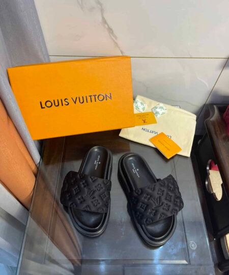 Alternative view of Louis Vuitton Women's Pool Pillow Comfort Flat Mule Black For Women LV 1AA1EF