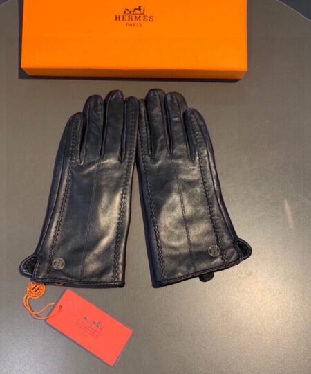 Hermes Soya Gloves In Black