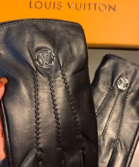 Alternative view of Louis Vuitton Gloves In Black