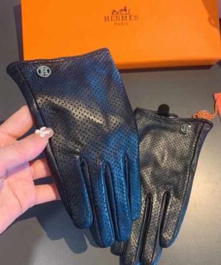 Alternative view of Hermes Soya Gloves In Black