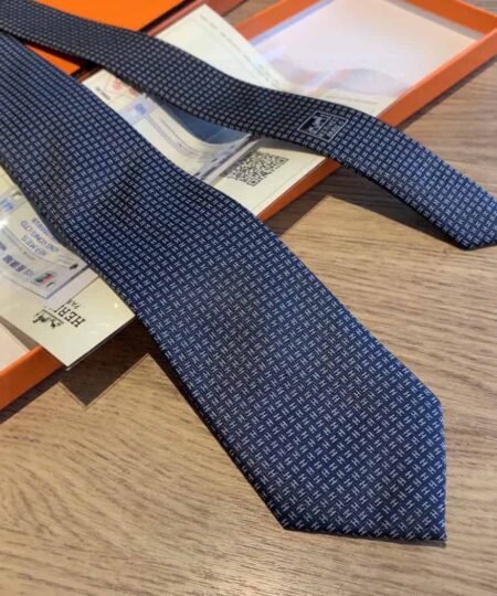 Alternative view of Hermes Tie 7 Faconnee New H Tie Black Hermes Men Tie