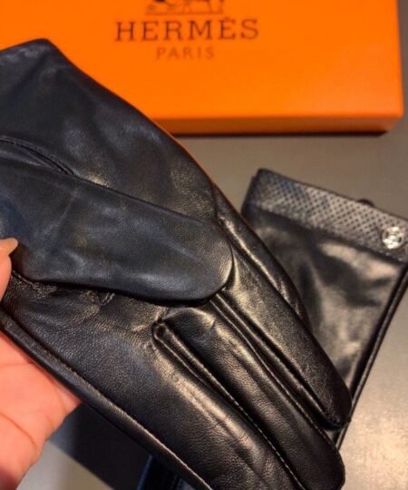 Alternative view of Hermes Soya Gloves In Black