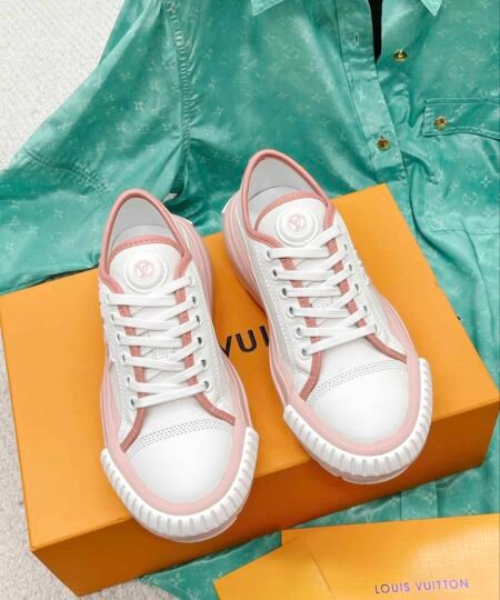 Louis Vuitton Women's LV Squad Sneaker Pink For Women LV 1AACW0