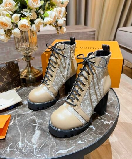 Louis Vuitton Women's Star Trail Ankle Boot Beige For Women LV