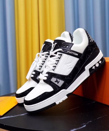 Alternative view of Louis Vuitton Trainer Sneaker Mix Of Materials Black/White For Men LV
