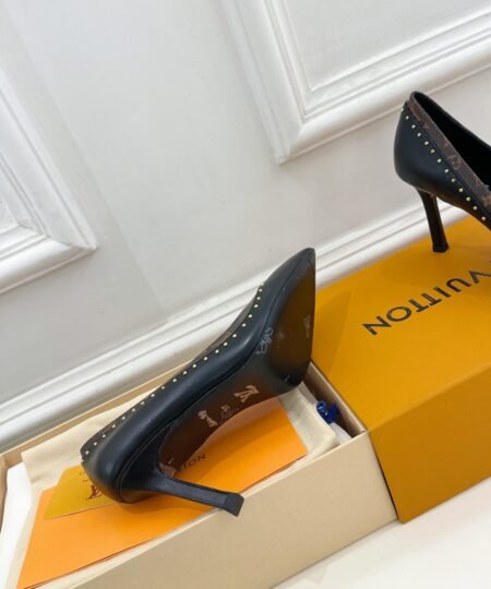 Alternative view of Louis Vuitton Signature Pump Black For Women 9.5/3.7in 1AACFB