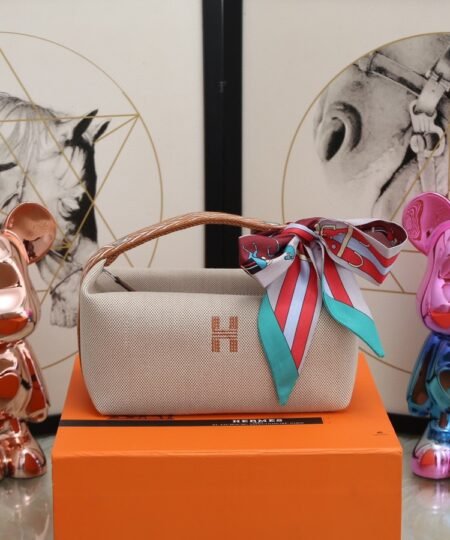 Alternative view of Hermes Bride A Brac Case Grey Bag For Women, Women’s Handbags, Shoulder Bags 9.8in/25cm