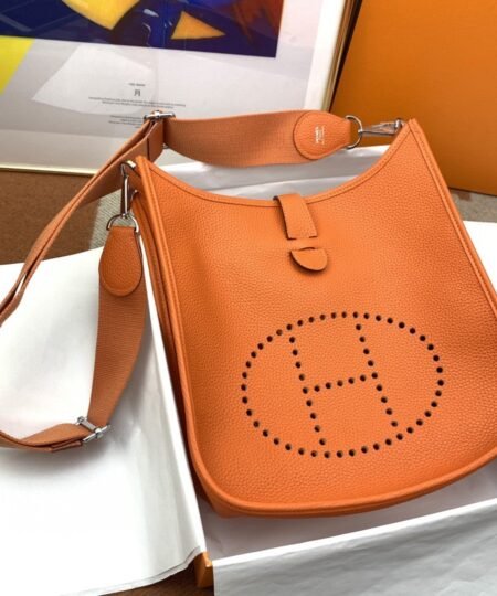 Hermes Evelyne III 29 Bag Orange With Silver-Toned Hardware For Women, Women’s Shoulder And Crossbody Bags 11.4in/29cm H056277CC9J
