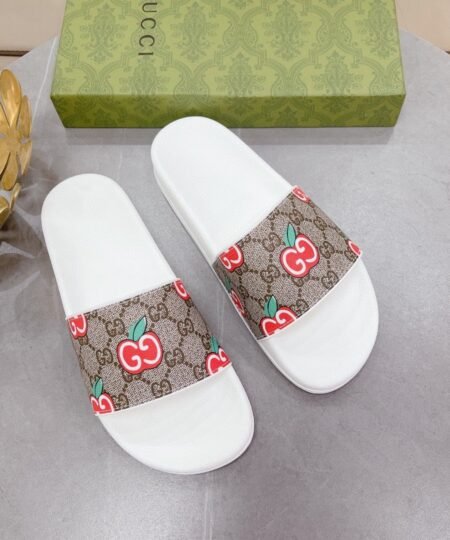 Gucci Men’s GG Slide Sandal With GG Apple White And Brown For Men 407345