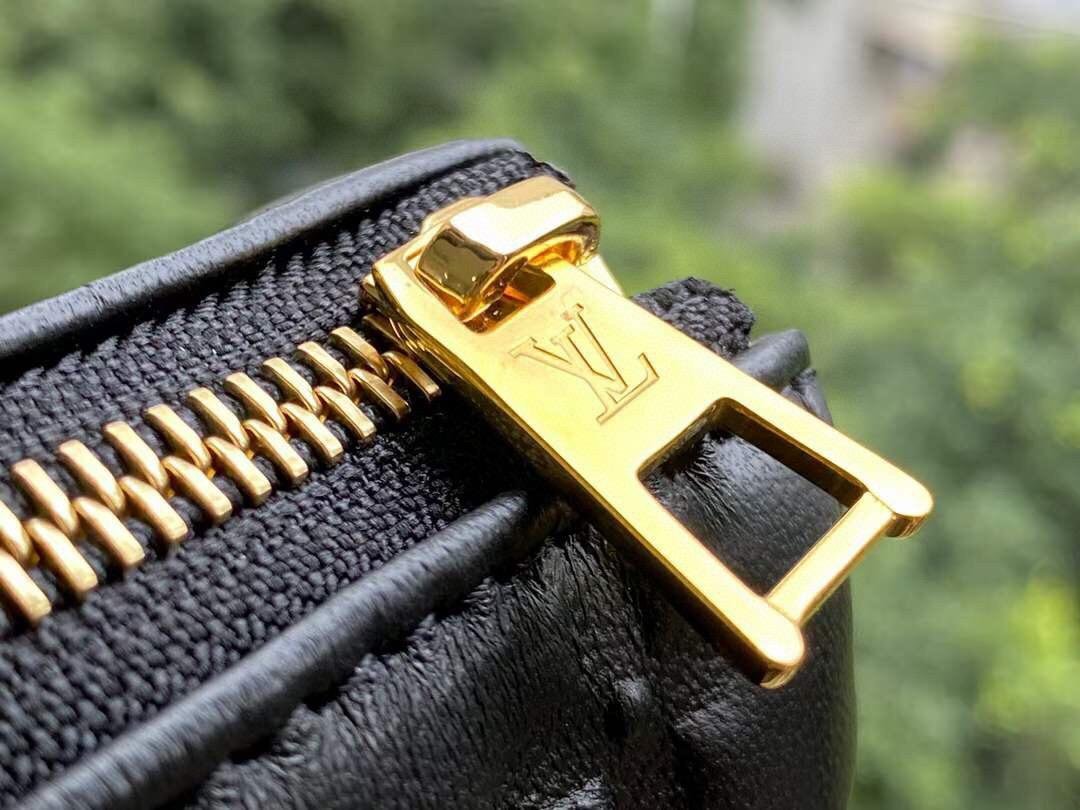 Louis Vuitton Coussin PM Monogram 10.2 Inches Black - Image 6