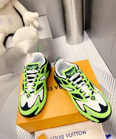 Louis Vuittion LV Runner Tatic Sneaker Green For Men LV 1A9JER