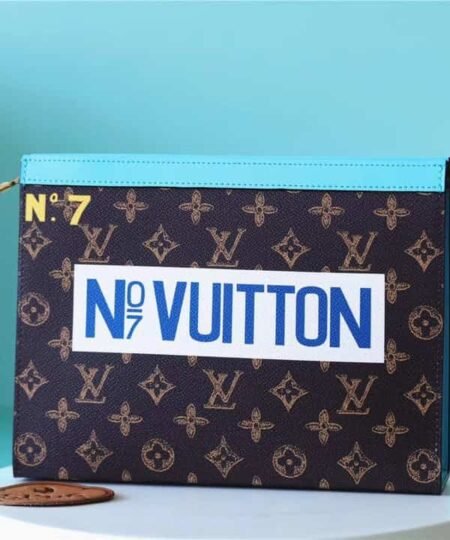 Louis Vuitton Pochette Voyage MM Monogram Canvas For Men 10.6in/27cm LV