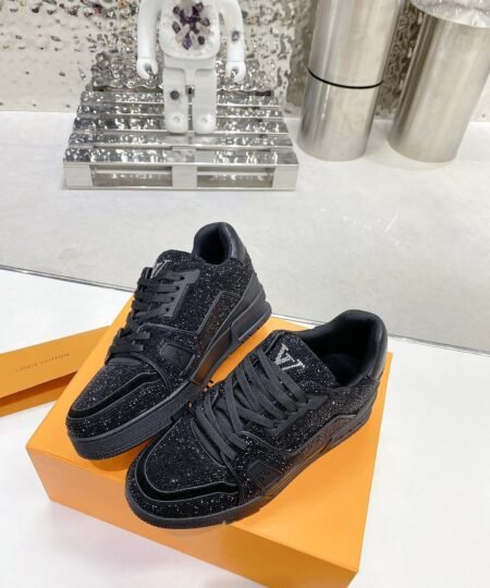 Louis Vuitton Women’s LV Trainers Black For Women LV