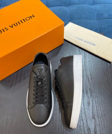 Louis Vuittion LV Resort Sneaker Black For Men LV 1AA621