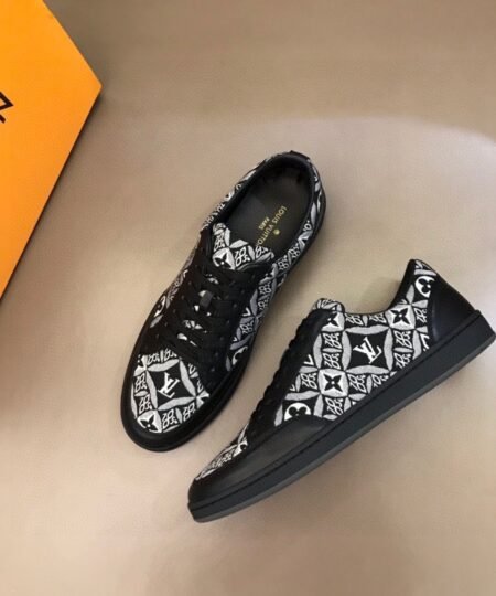 Louis Vuitton Rivoli Sneaker Black For Men LVLouis Vuitton Rivoli Sneaker Black For Men LV