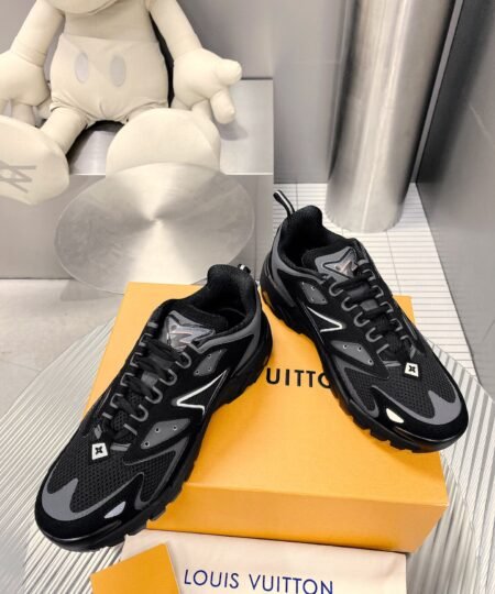 Louis Vuittion LV Runner Tatic Sneaker Black For Men LV 1A9UNT
