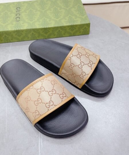 Gucci Men’s GG Slide Sandal Black And Brown For Men 407345