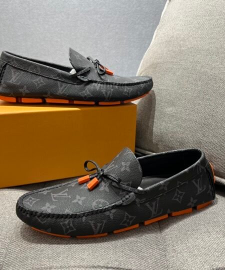 Louis Vuittion LV Driver Moccasin Black For Men LV 1AAF38