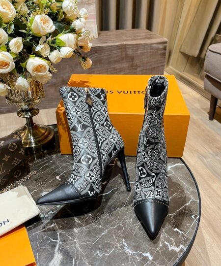 Louis Vuitton Women’s Cherie Ankle Boots White Women LV